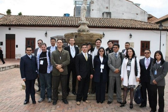 Axia-Tunja Memorias del Primer congreso internacional y segundo nacional de Nuevas Tecnologías USTA 2011